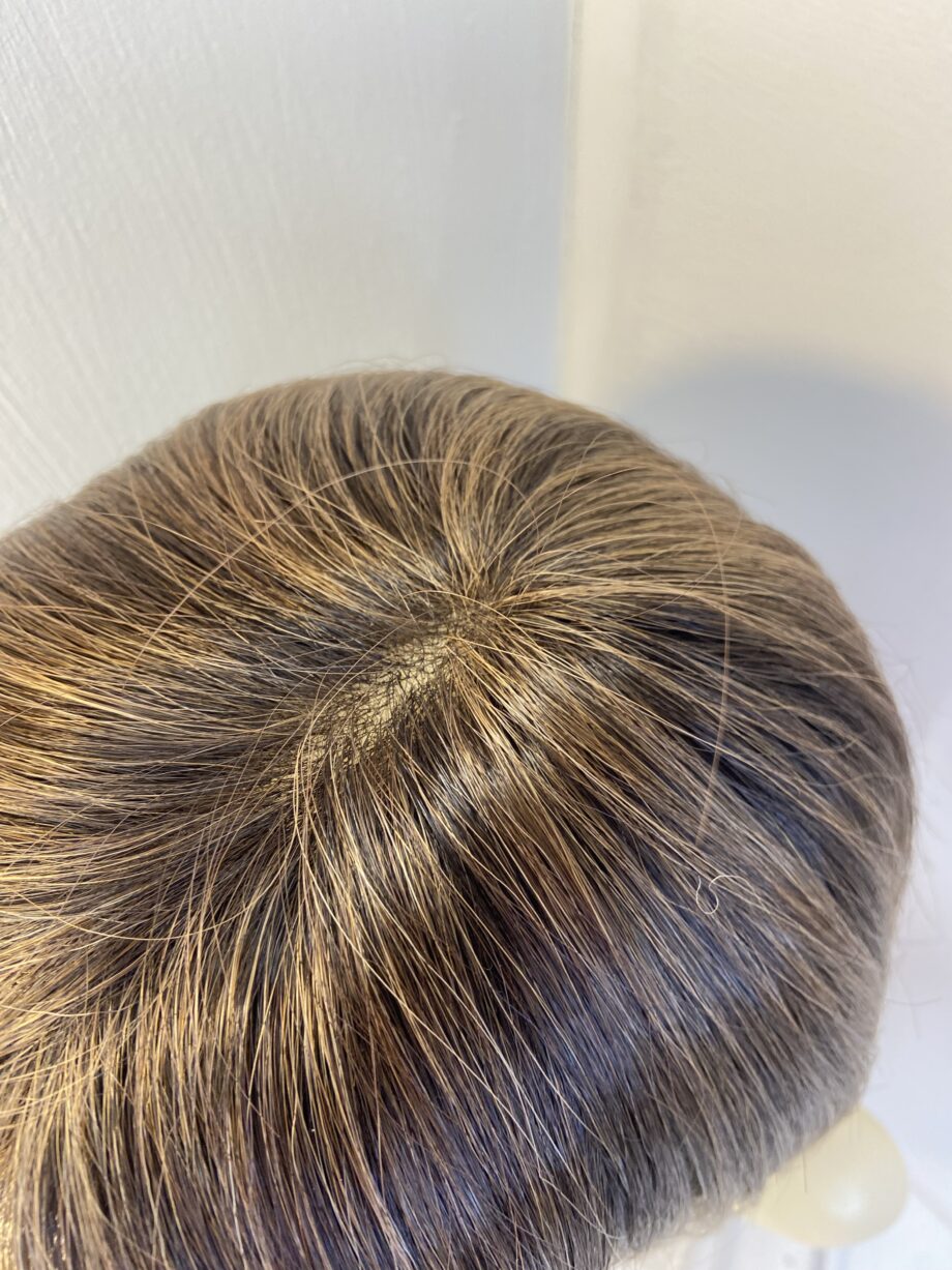 Designer brown wig. Bbrms837