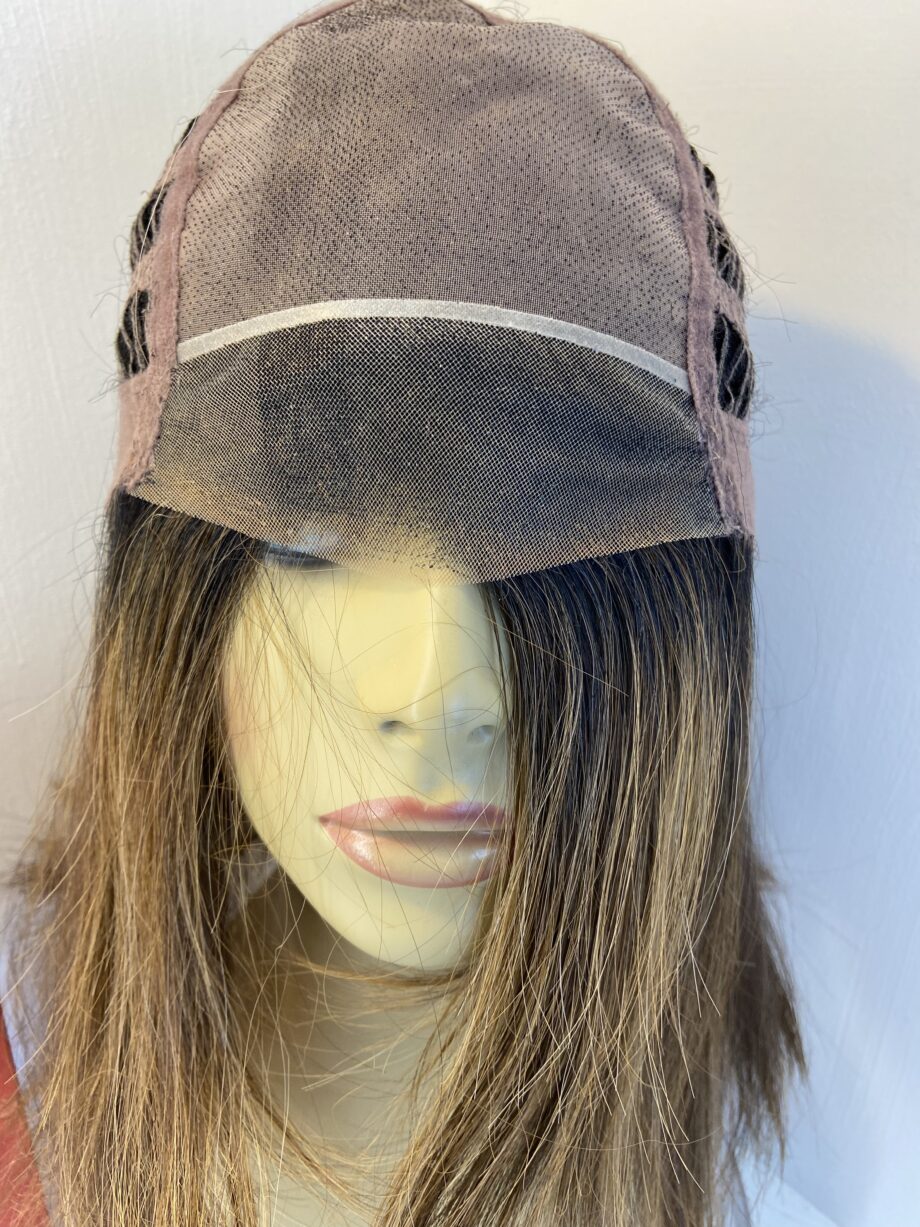 Brown long wig. Bbrls838