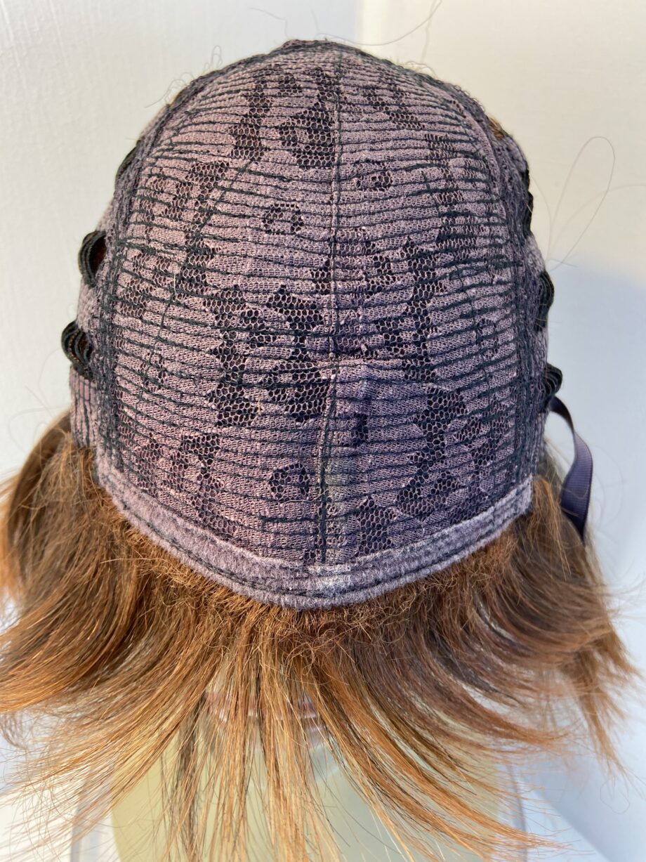 Short red wig. Rms715