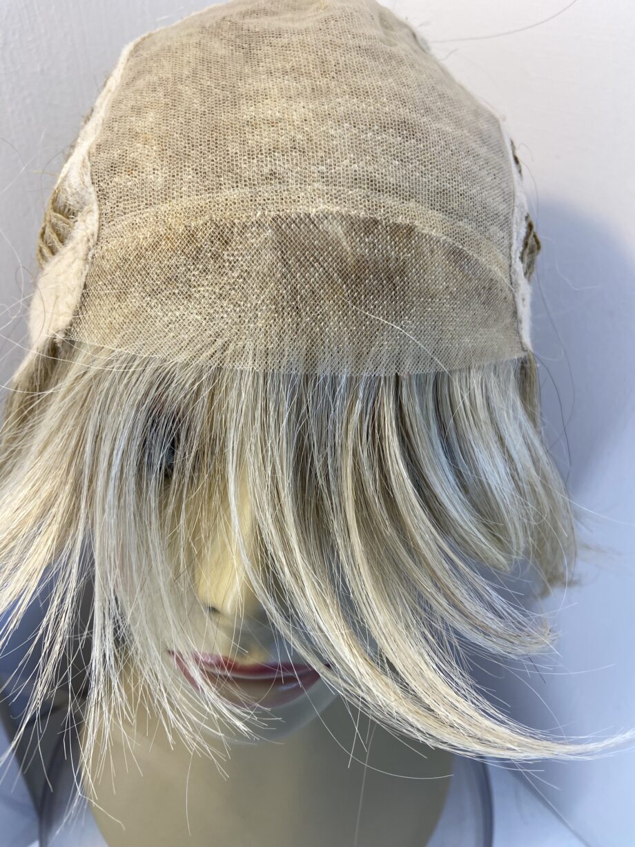 New light blonde wig. Bblms842