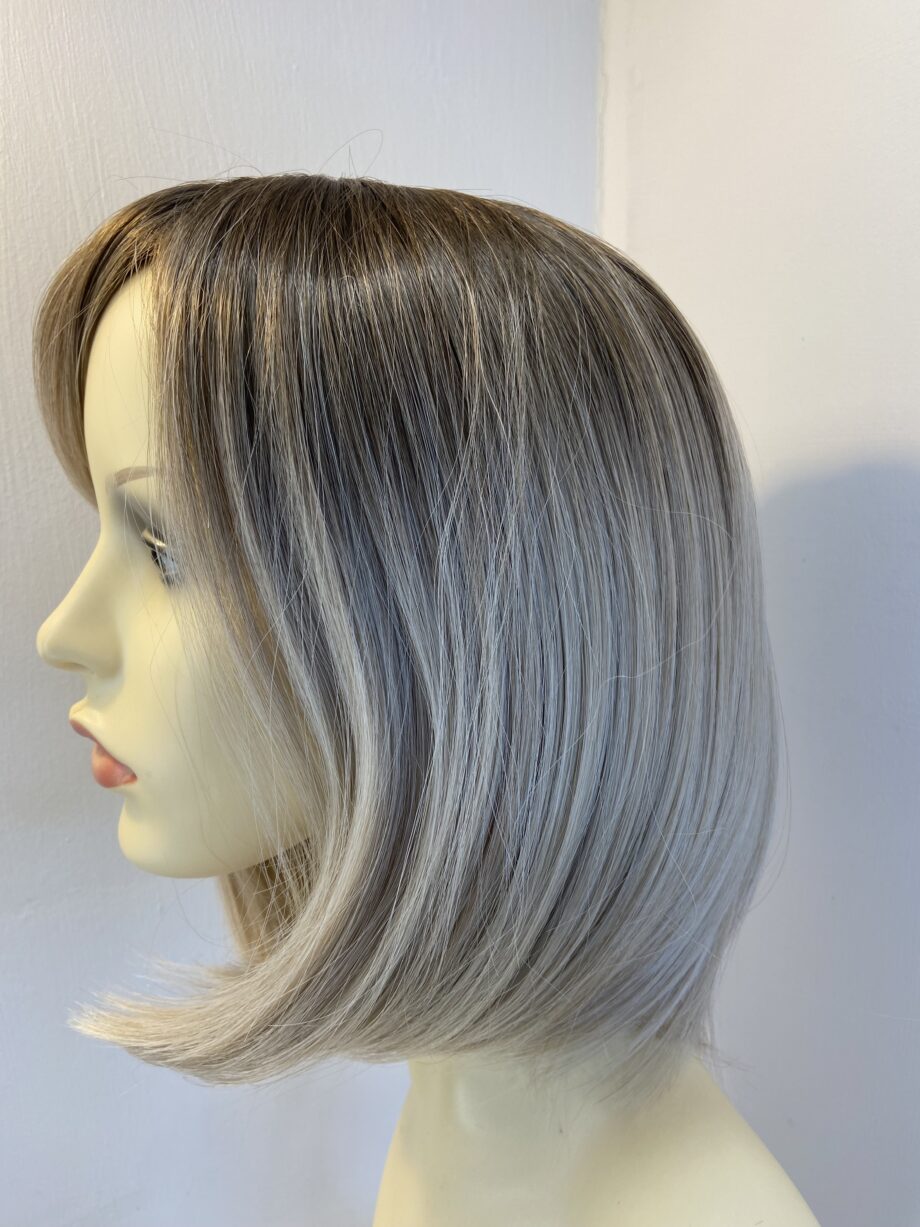 New rooted blonde wig. Blls537