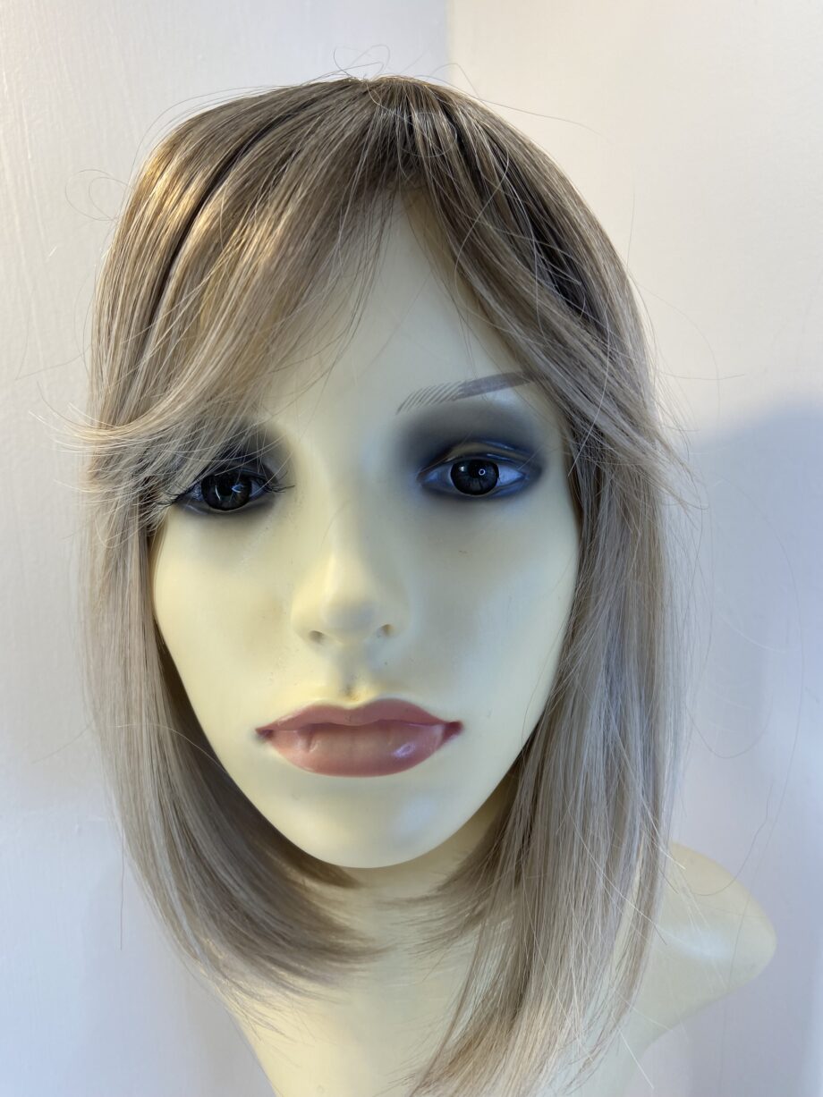 New rooted blonde wig. Blls537