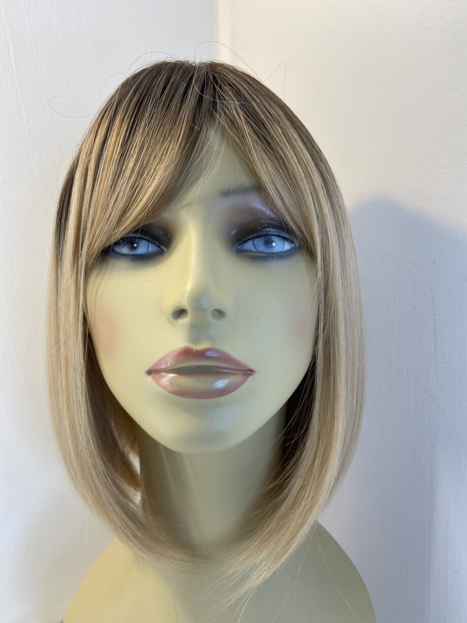 New blonde rooted wig. Blls538