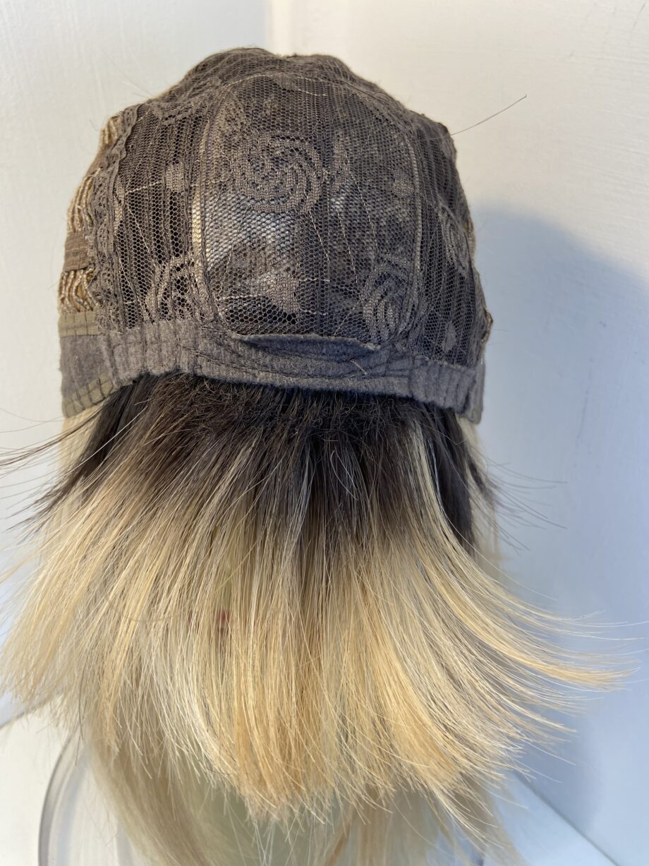 New blonde rooted wig. Blls538