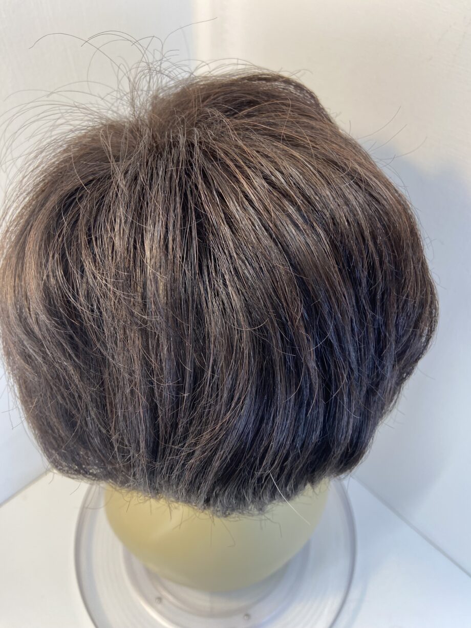 Dark brown short wig. Brss690