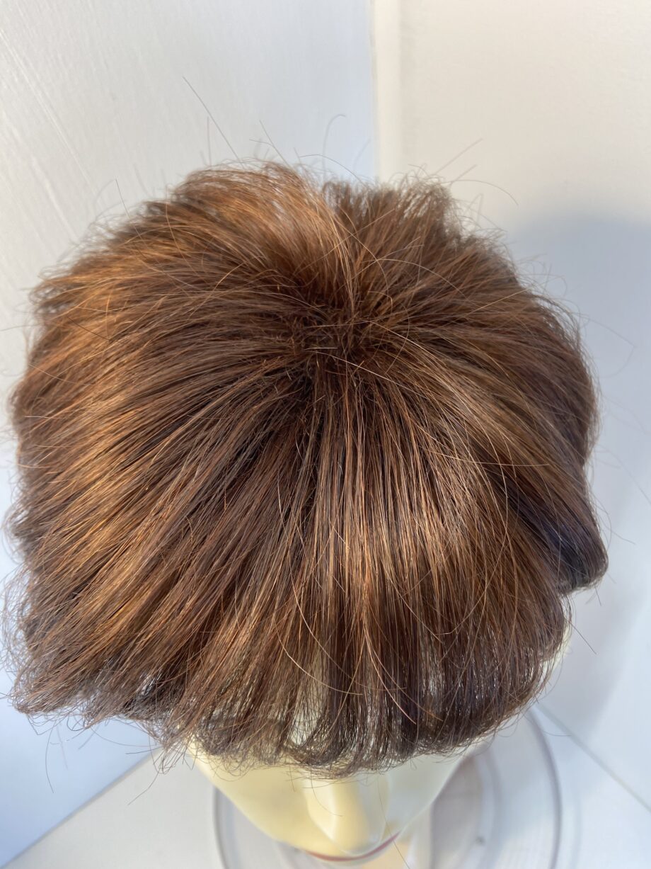 Superior reddish brown wig. Rss691