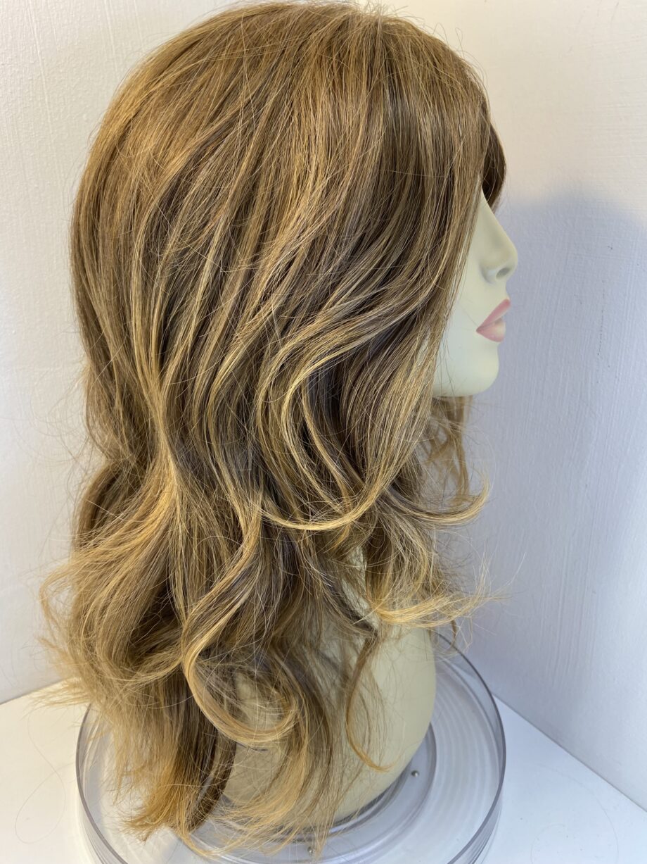 New stunning very beautiful wig. Bbrlw843