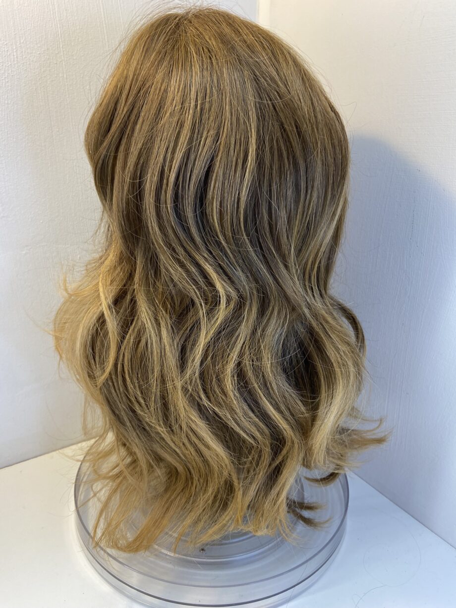 New stunning very beautiful wig. Bbrlw843