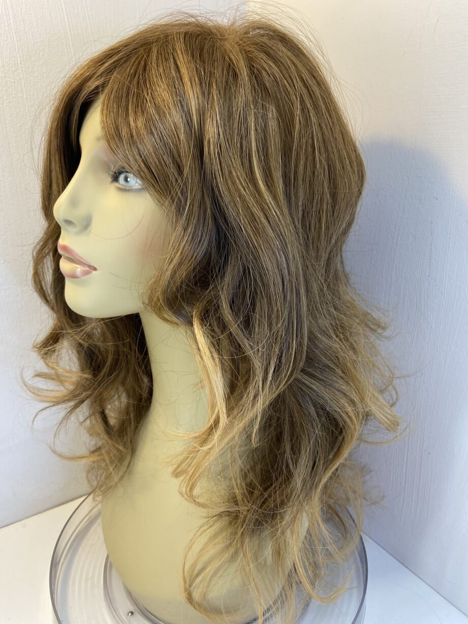 New stunning very beautiful wig. Bbrlw843