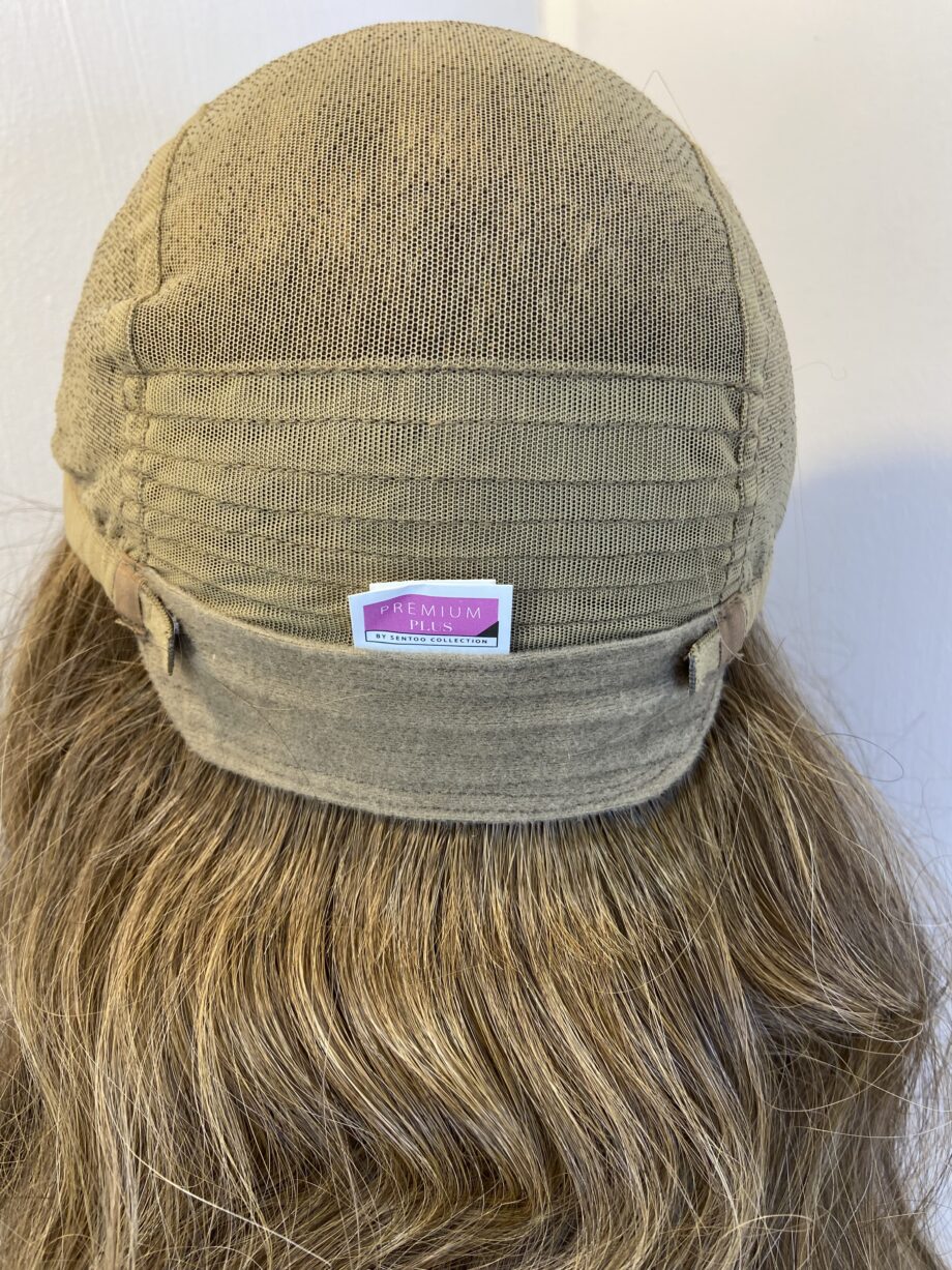 New stunning very beautiful wig. Bbrlw843