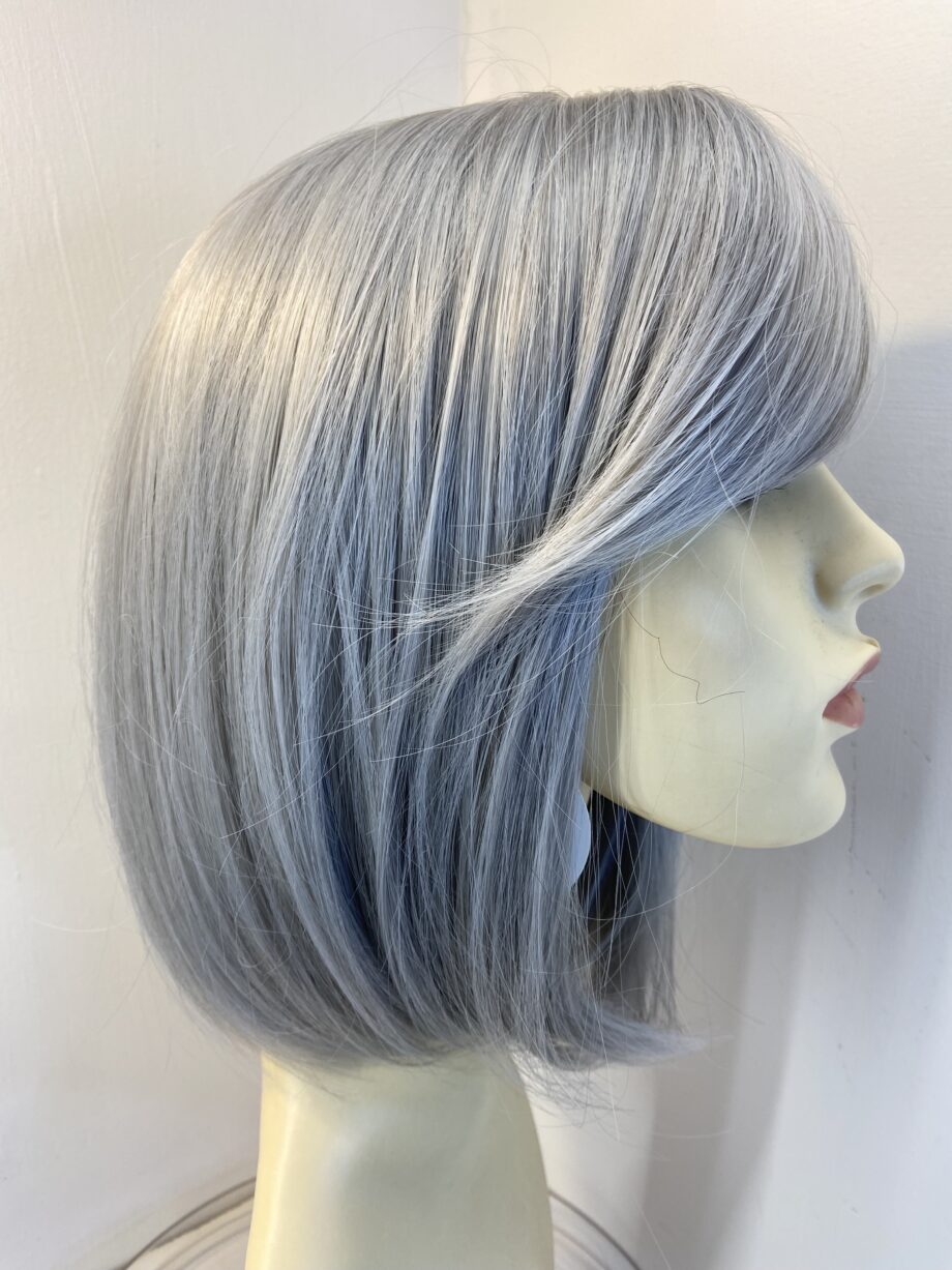 New silver grey mid length wig. Sms174