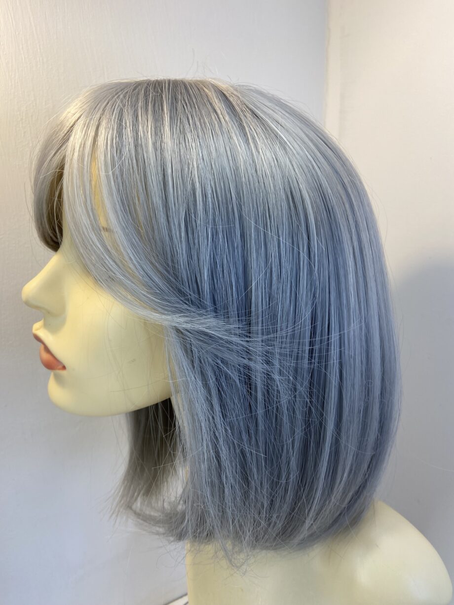 New silver grey mid length wig. Sms174