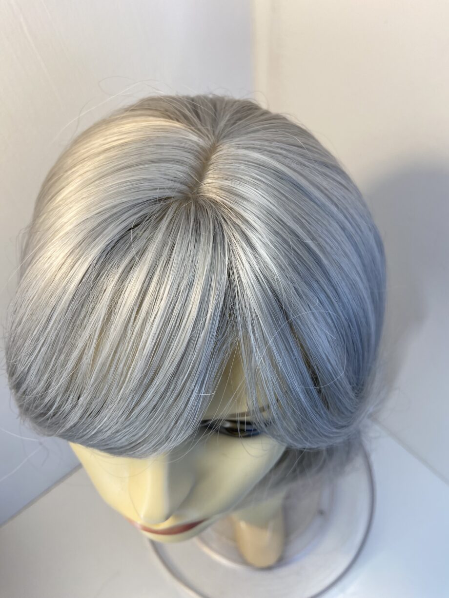 New silver grey mid length wig. Sms174