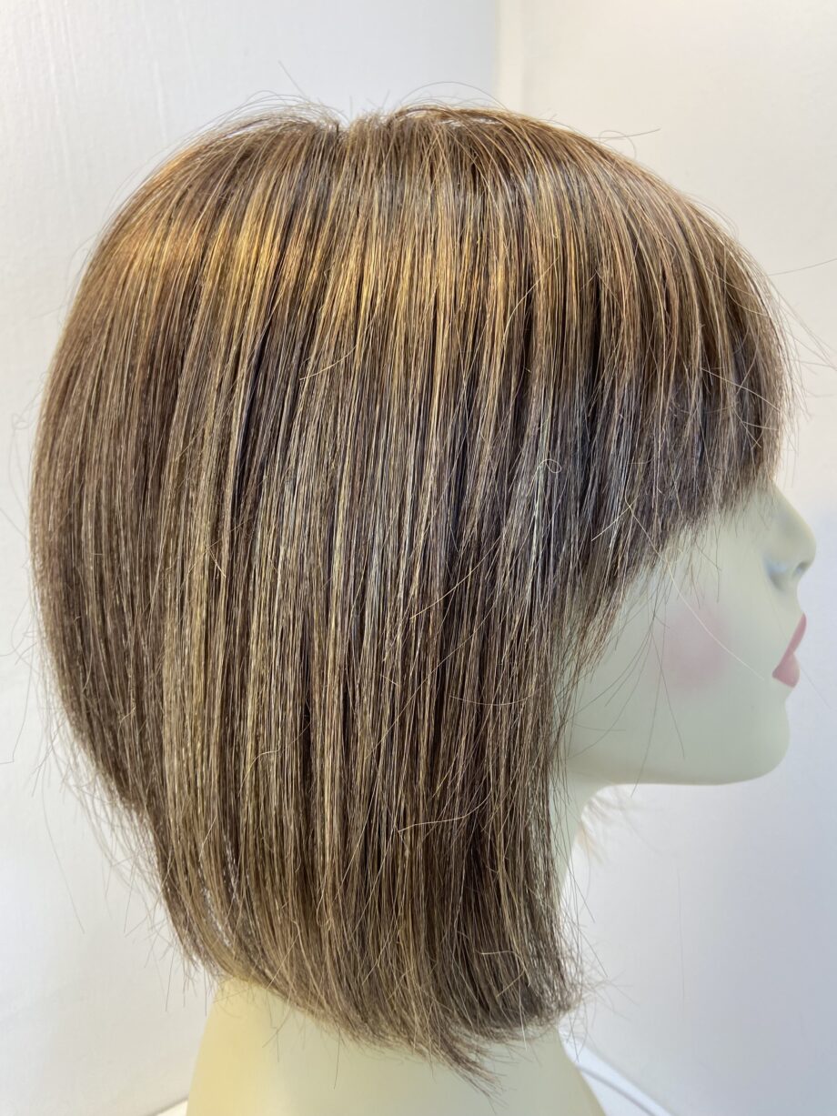 Lovely brown stylish wig. Brss176