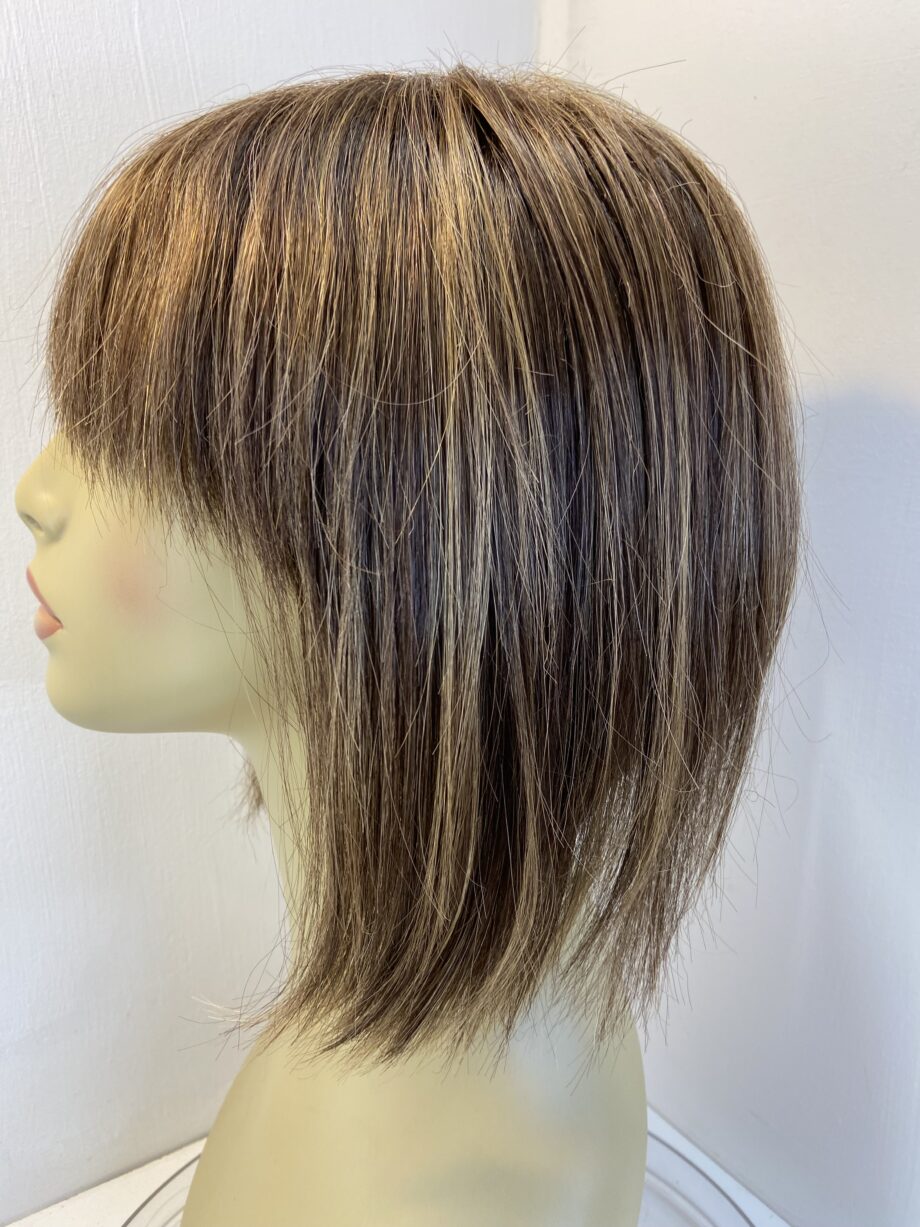 Lovely brown stylish wig. Brss176