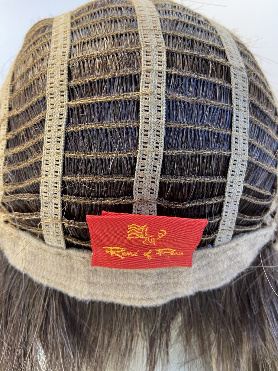 Lovely brown stylish wig. Brss176