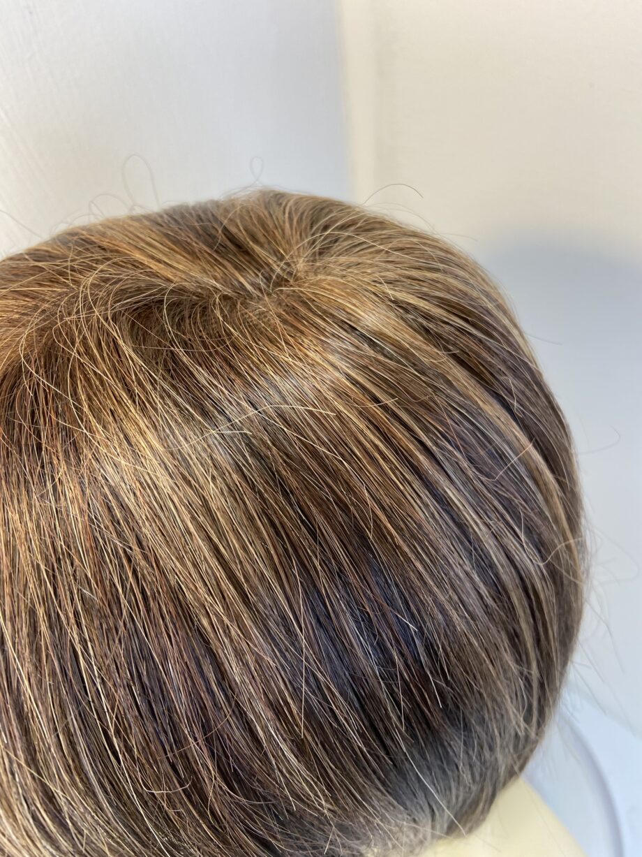 Beautiful brown wig. Brms177