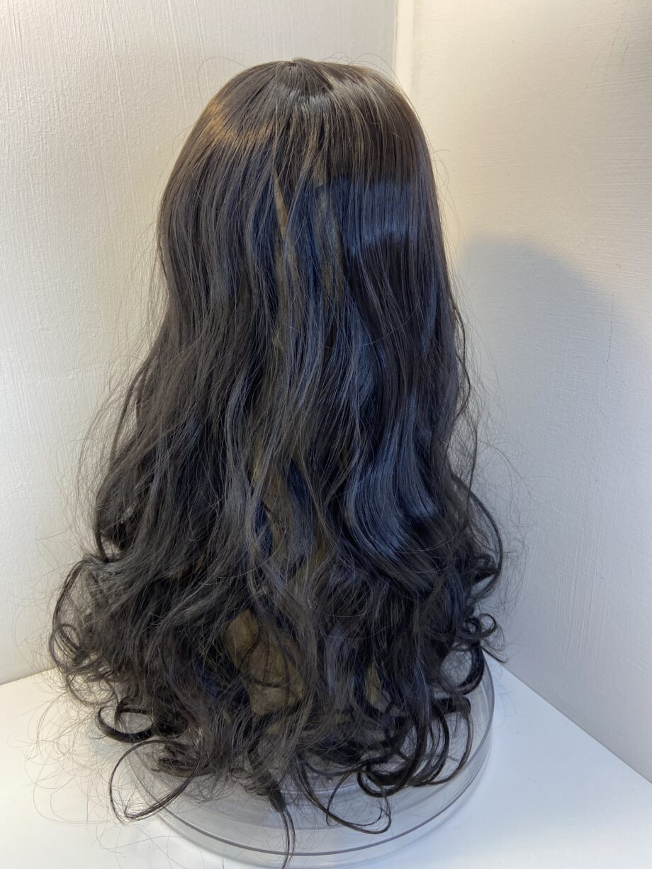 New black wavy topper. Bllc893