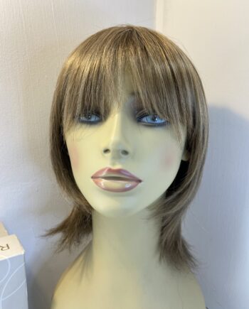Blonde mid length Revlon wig. Bblms863