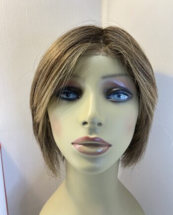 Brown designer wig. Bbrms868