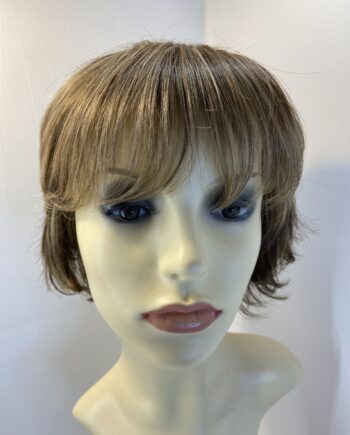 Beautiful brown wig. Brsw336