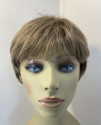 Soft short light brown wig. Brss555