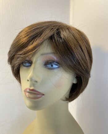 Super soft stylish brown wig. Bems574