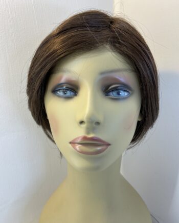 Boxed chocolate brown short wig. Bbrss910