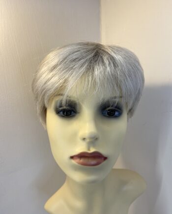 Short silver petit wig. Sgss348