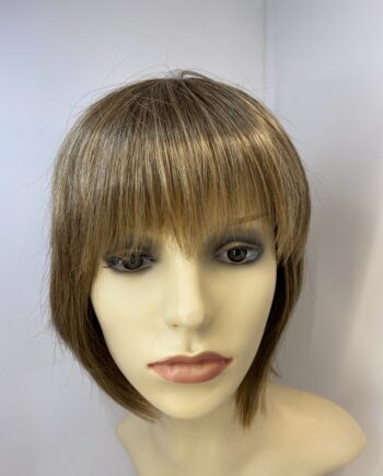 Light brown wig. Brms577