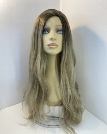 Extra long blonde new wig. Bllw614