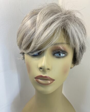 Beautiful grey short wig. 619