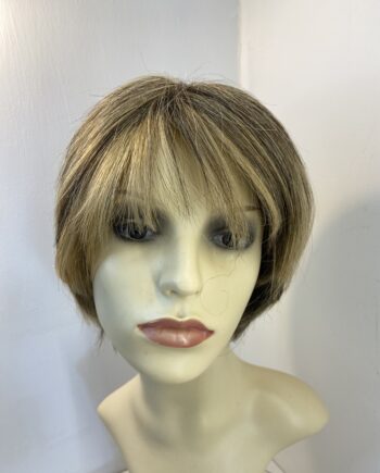 Brown highlighted designer wig. Brss818
