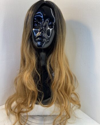 Rooted golden brown long wig. Bllw195