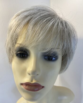 Silver grey short wig. Gss802