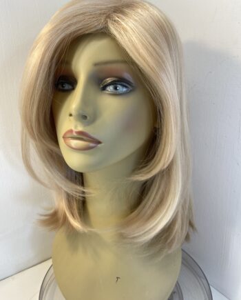 Superb long pink light blonde new wig. Blls629