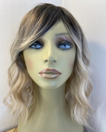 New blonde rooted wavy wig. Blwl632