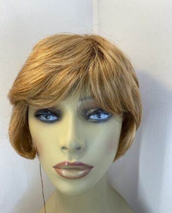 New honey blonde short wig. Honeyss505