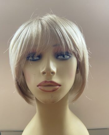 Stunning blonde wig. Blms713