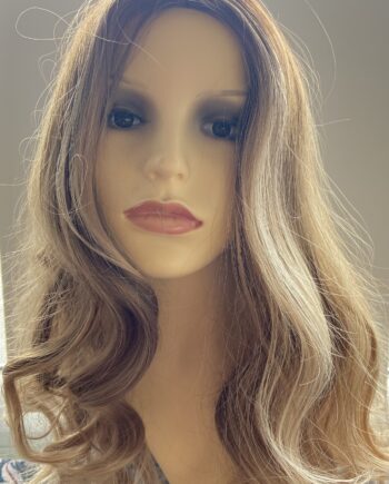 Long blonde wavy wig. Bllw716